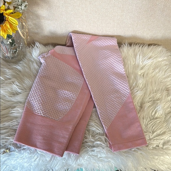 New Mix Pink Textured Leggings - Picture 7 of 7